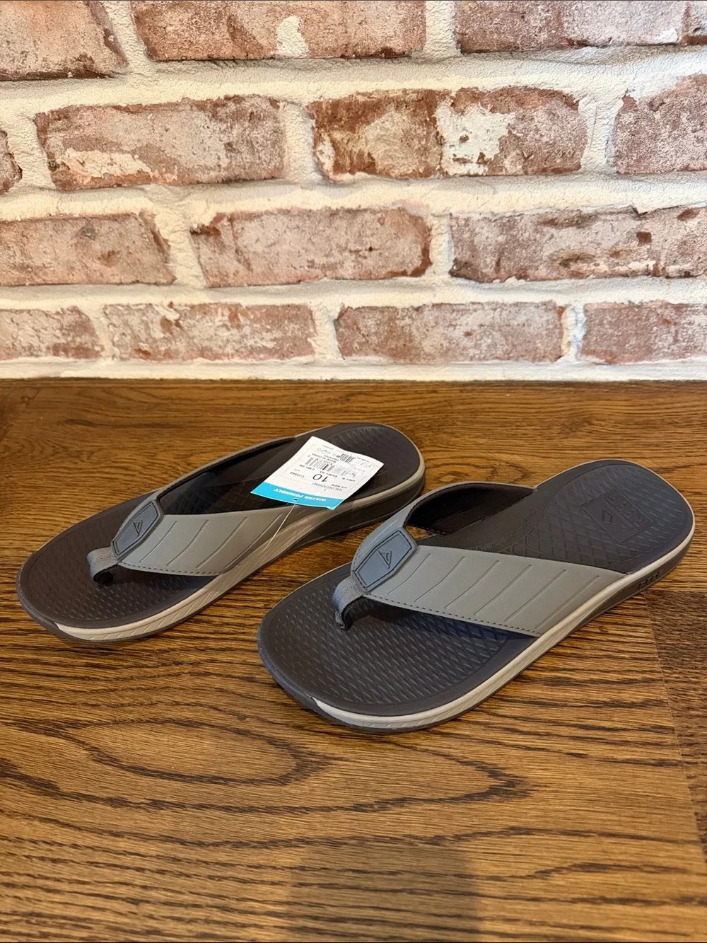 Reef “The Deckhand” Gray and Dark Gray Flip Flop Sandals